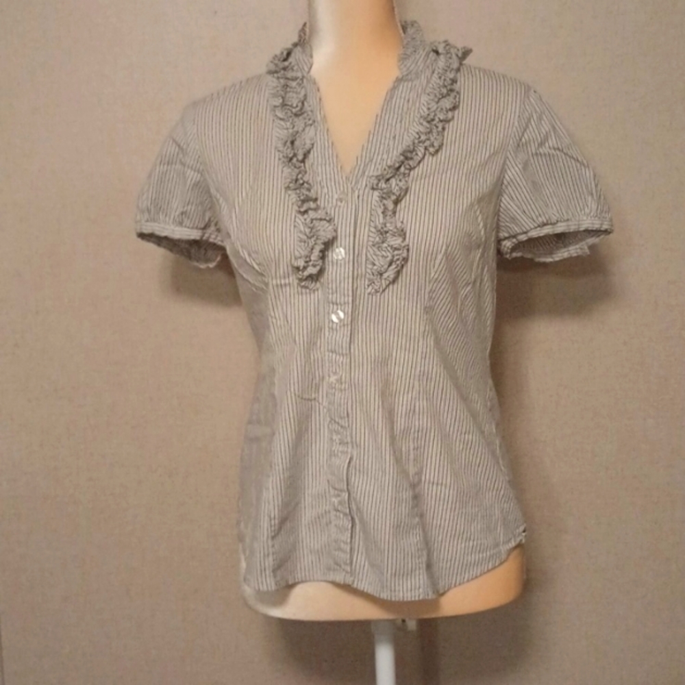 5/$20 The Limited M blue and white striped button up top